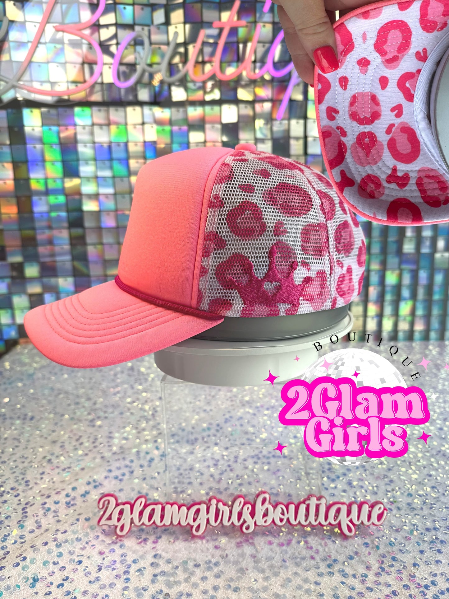 Sassy Pink Queen Hat 🩷